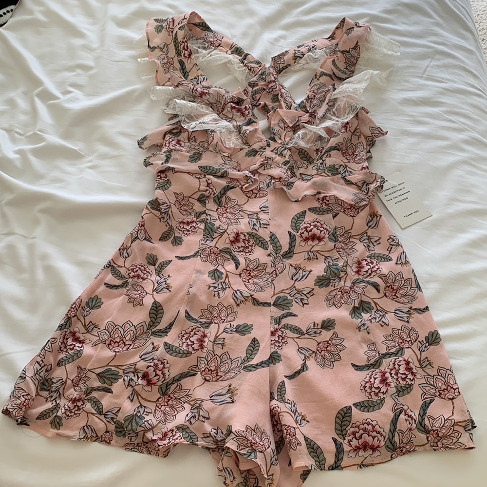 For love and lemons Bee Balm romper size small. NWT